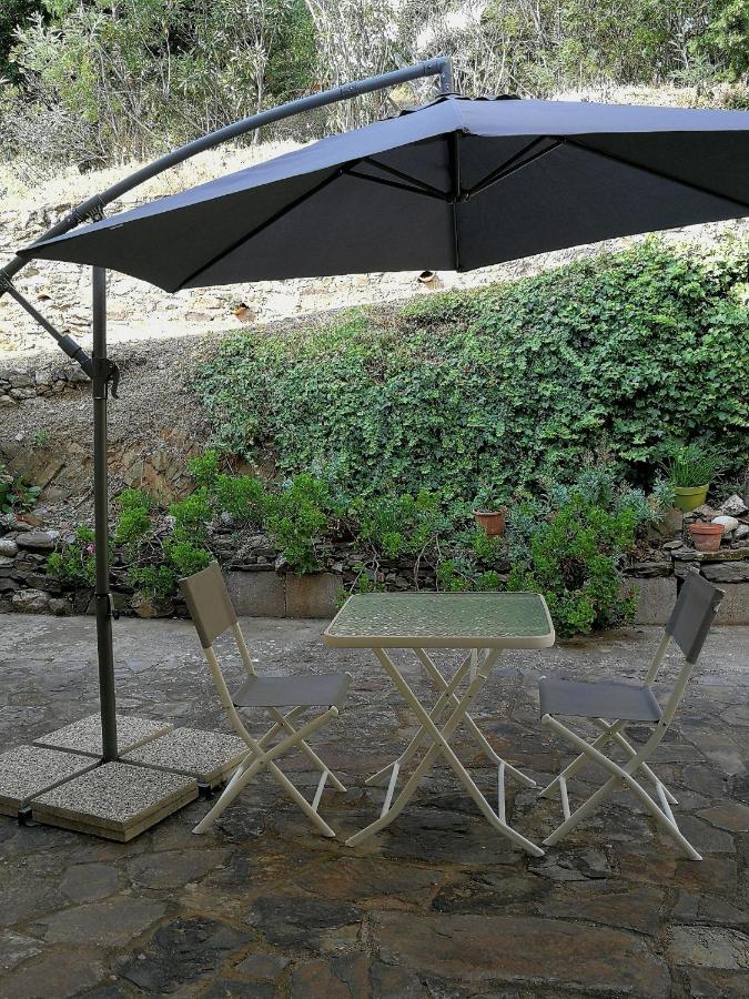 Hotel Ambeille Vue Mer Collioure Exterior photo